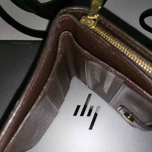 Louis Vuitton Disc.Damier Ebene Compact Zip Wallet - Picture 4 of 16